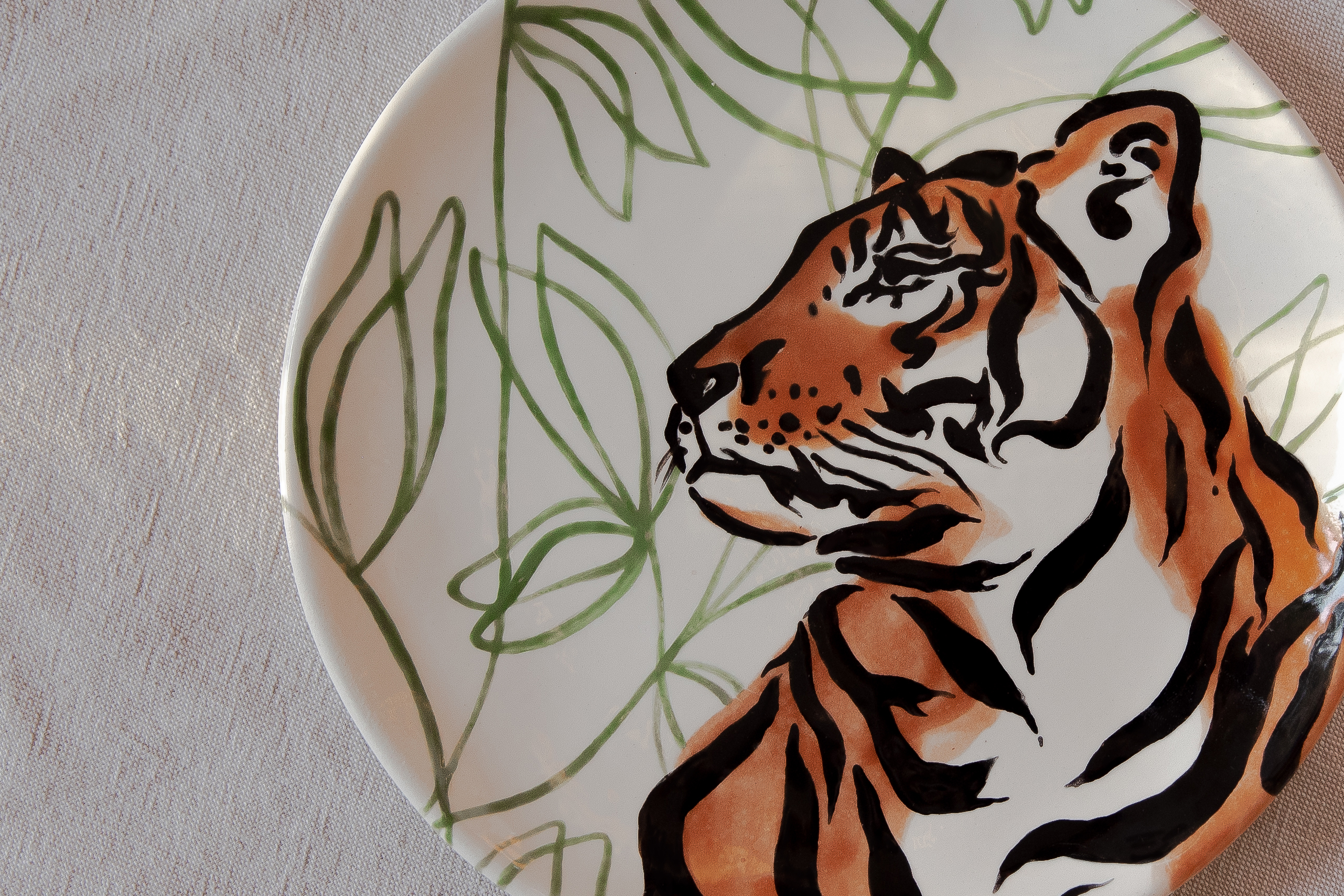 Расписная тарелка фото 2