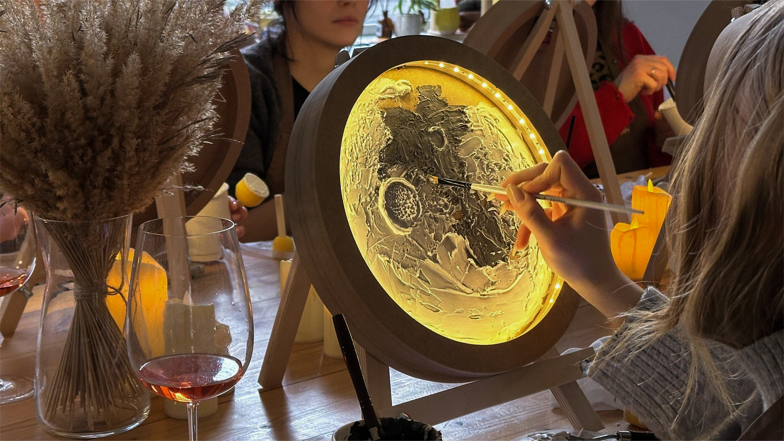 Панно Луна (18+) фото 1